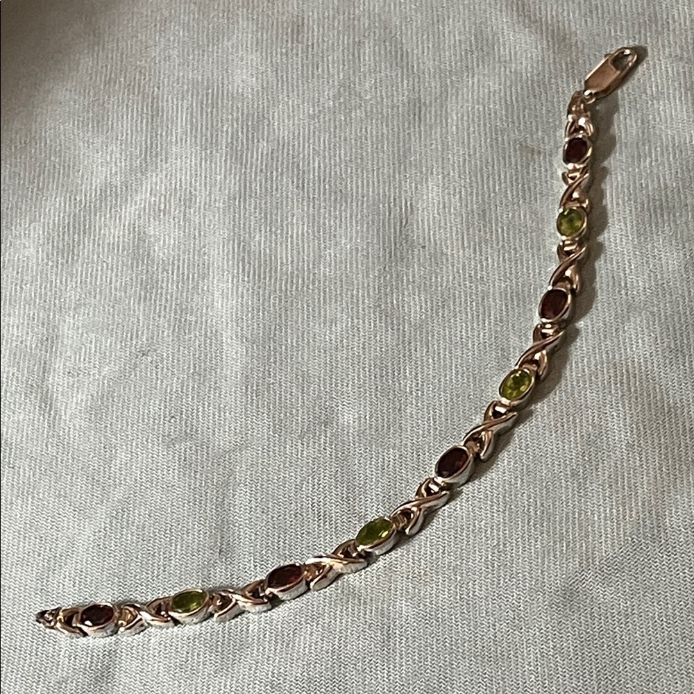 Sterling Silver Bracelet w/ X Link Chain & Semiprecious Oval Garnets & Peridots - Picture 10 of 10